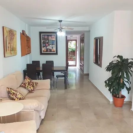 Apartament Planta Baja Cerca De La Playa Costa